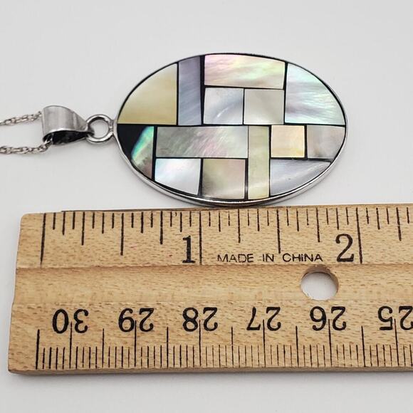 Beautiful 925 Sterling Silver 16" Oval Shell Pendant Chain Necklace - Picture 9 of 11